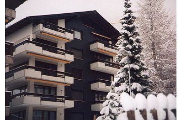 Suiza Privát Zermatt, Exterior